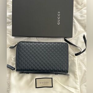 New Gucci large leather travel wallet with micro GG